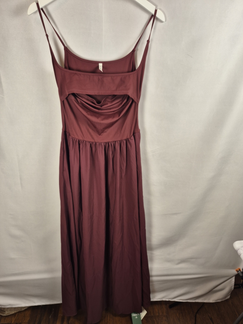 HALARA Breezeful Wine Red Spaghetti-Strap Flowy Maxi Dress Medium